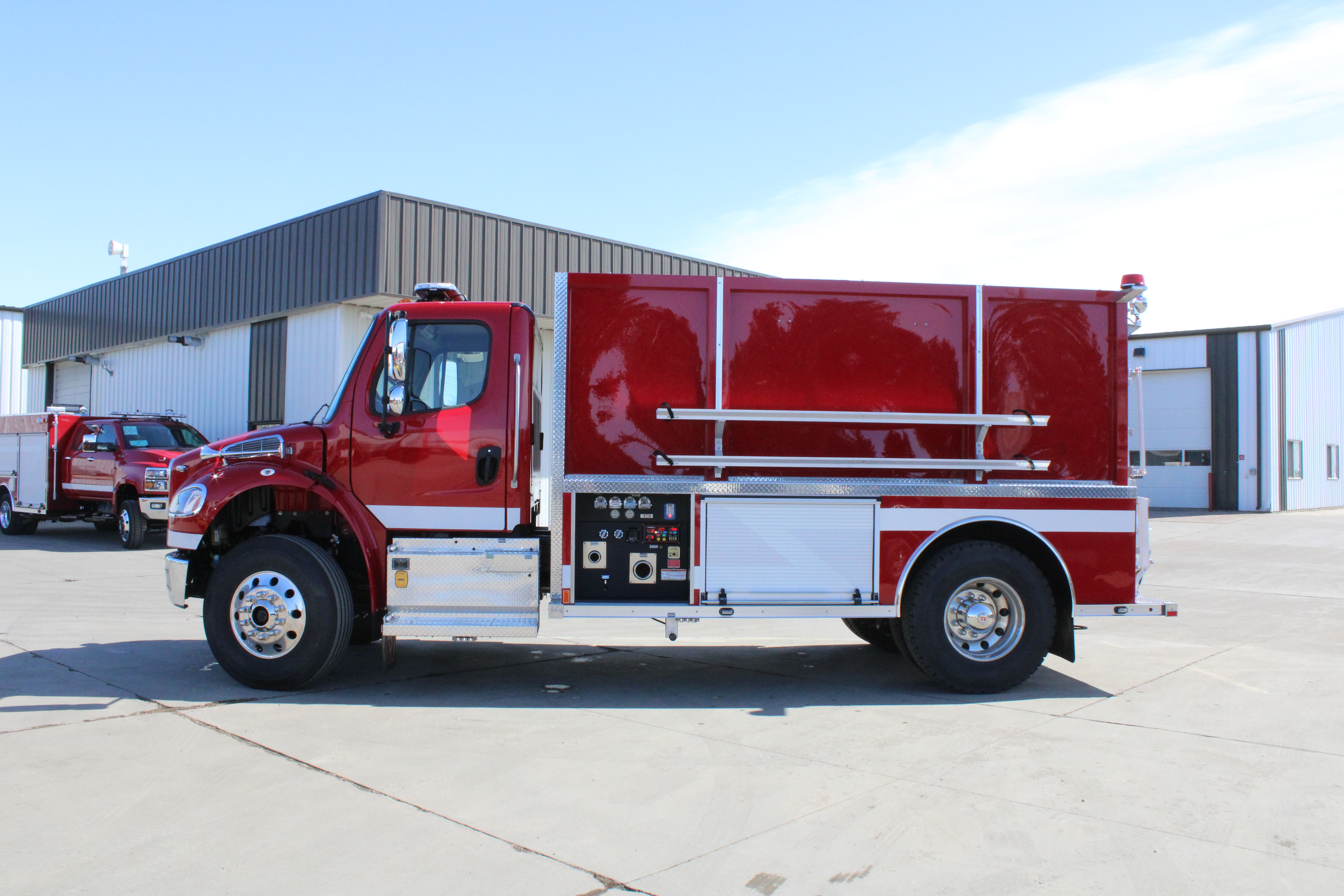 2000-Gallon-Water-Tender